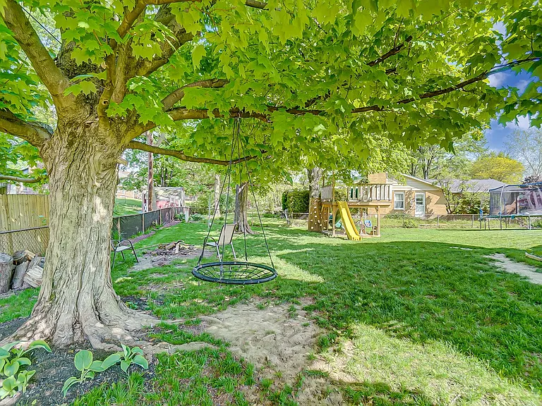 4216 Silver Oak St — Photo 47