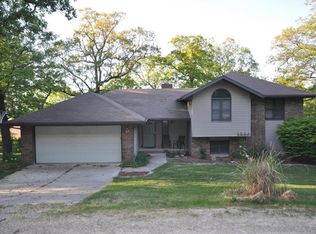 288 Hillcrest Dr, Ridgedale, MO 65739