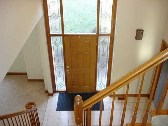5th image of 8829 Chateau Dr