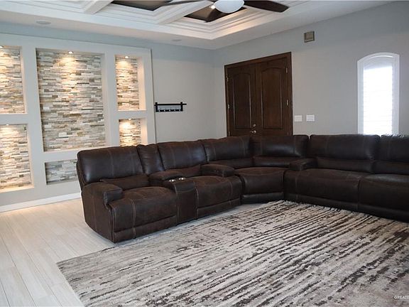 2nd image of 3007 London Dr