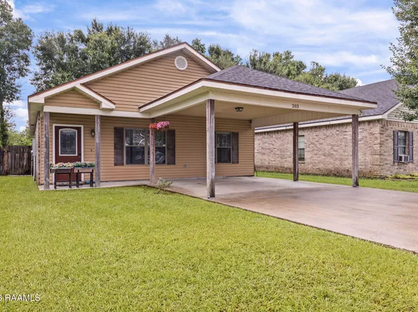 203 Sunflower Estates Ln, Carencro, LA 70520