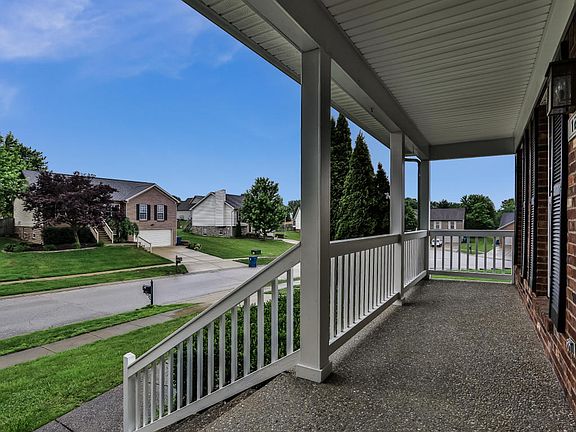 2nd image of 127 Woodfield Cir