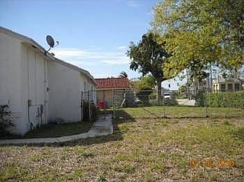 5th image of 616 NE 1st St