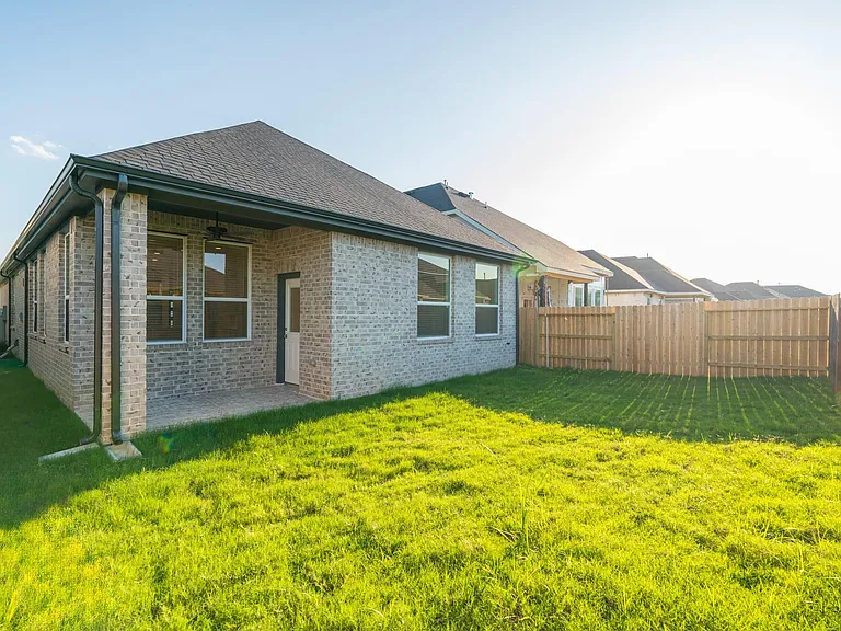 10747 Pine Pink — Photo 33