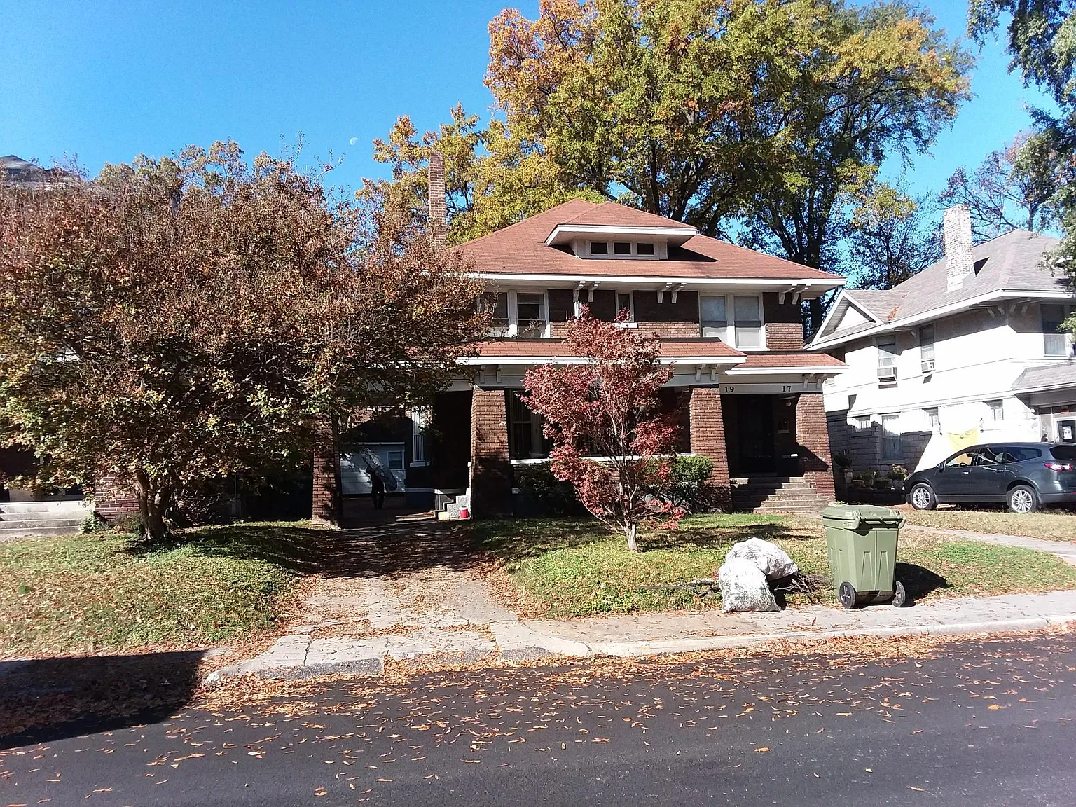 2 bed, 1000 sqft, $1,095 — Photo 3