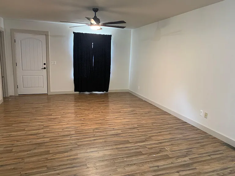 2909 S Union Rd — Photo 3
