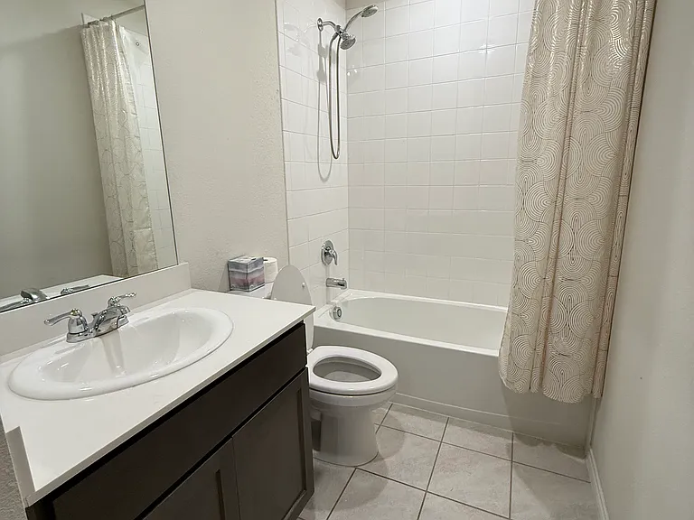 216 Samuel St — Photo 8