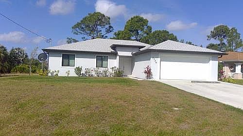 1st image of 3736 NE 15th Pl