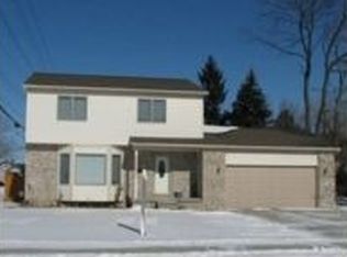 25 E Yale Ave, Pontiac, MI 48340