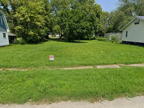 1138 E Rogers Ave, Decatur, IL 62521