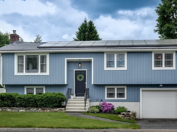 923 Highland St, Holliston, MA 01746
