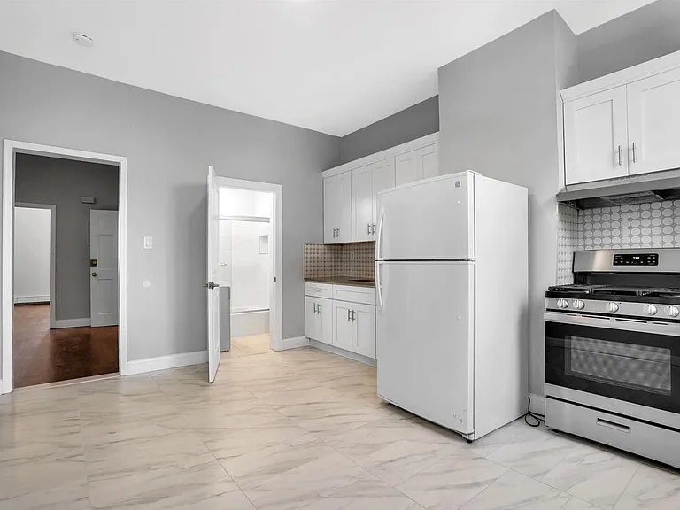 403 Liberty Ave — Photo 1