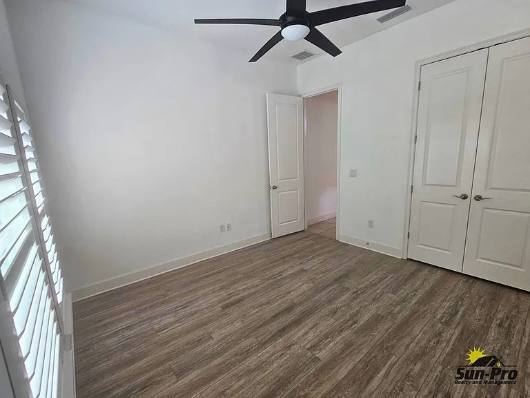 6235 W Fallsgrove Ln — Photo 26