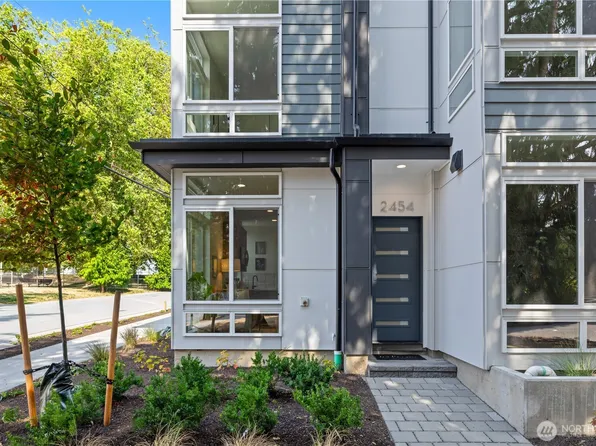 2454 NW 60th Street, Seattle, WA 98107
