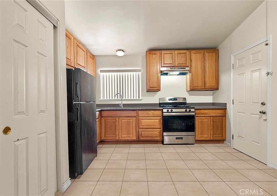 1st image of 6383 El Dorado Ave
