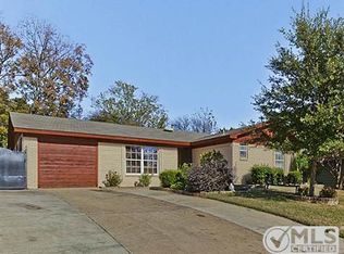 2127 Greenway St, Arlington, TX 76010