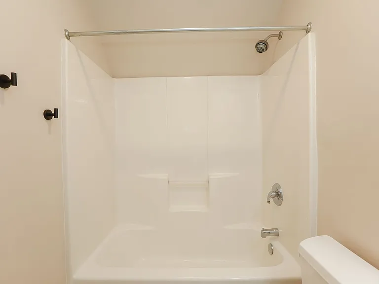 179 Herman Melville Ave — Photo 32
