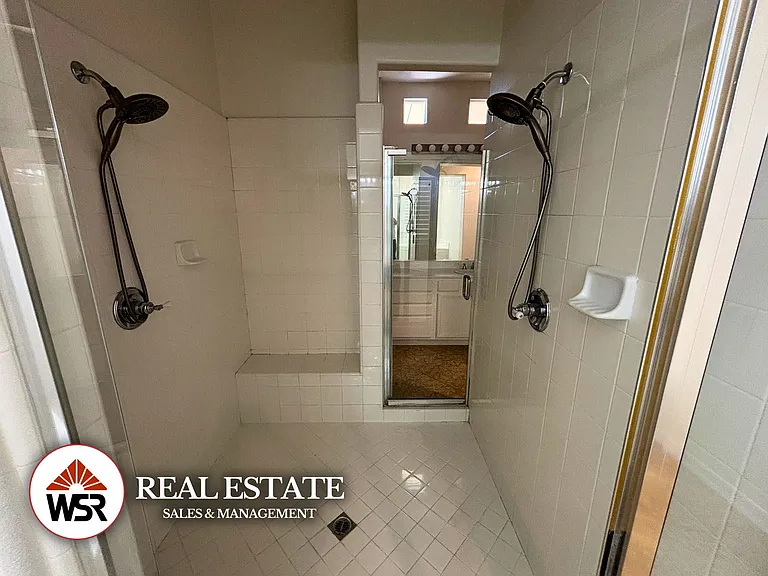 18691 Oak Park Dr — Photo 28
