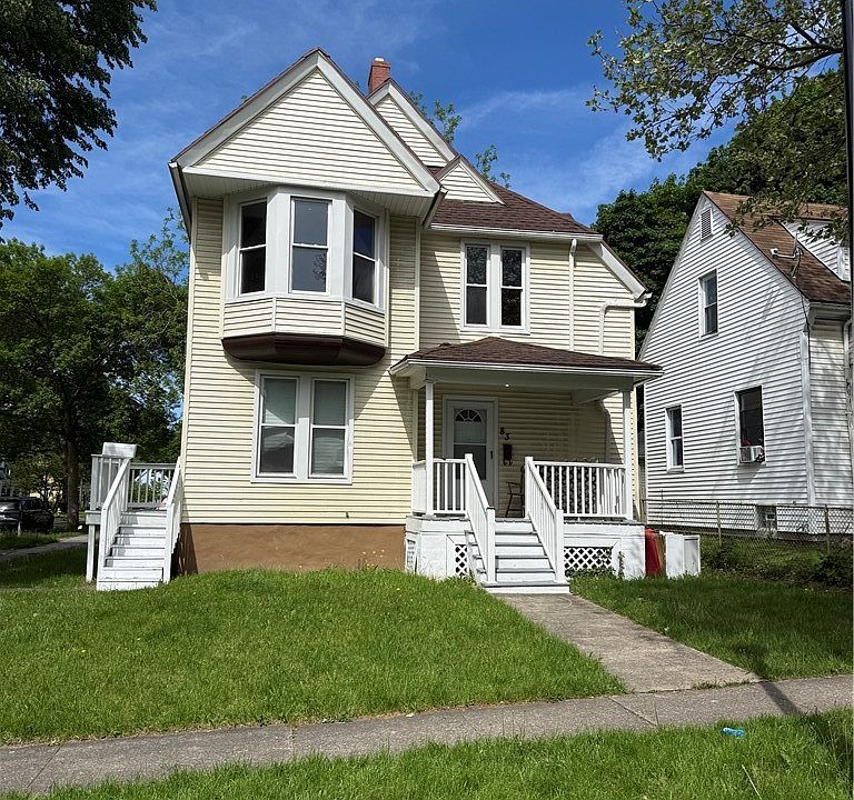 1st image of 74 Mason St