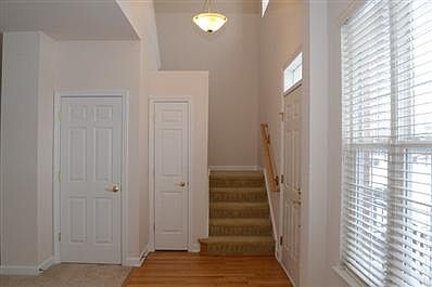 2nd image of 2739 Langley Cir