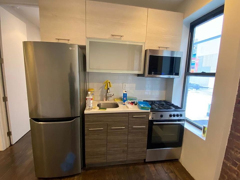 1st image of 125 Sterling St APT 12