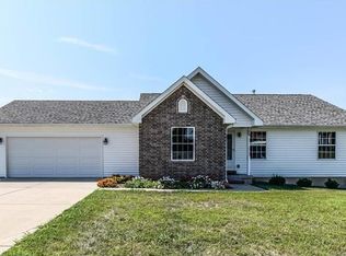 11622 Old Saint Charles Rd, Bridgeton, MO 63044