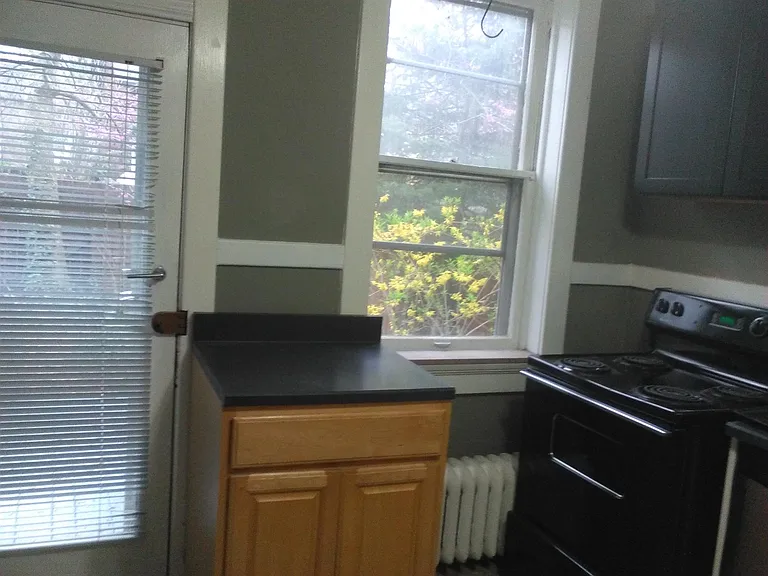 7054 Amherst Ave — Photo 9