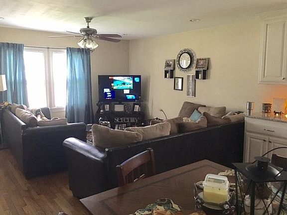 2nd image of 611 Avenue G