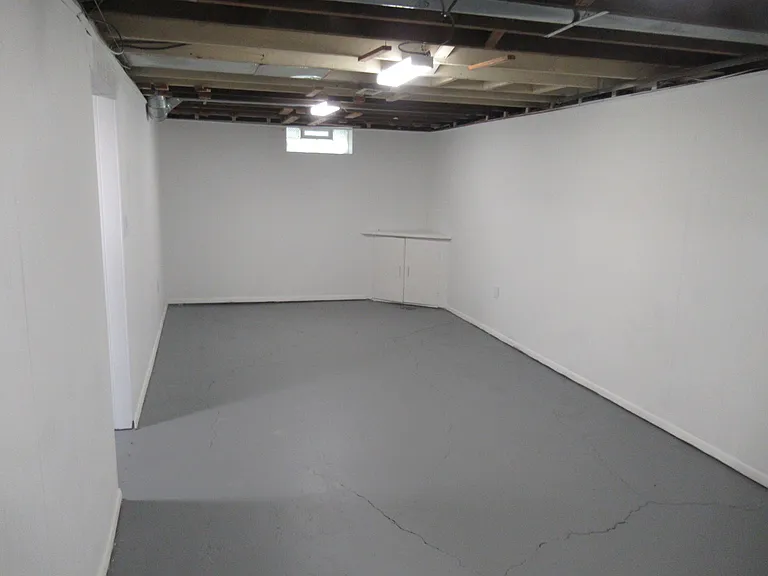 86 Cowles Ave — Photo 23