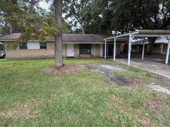 4506 Chippewa Ave, Pascagoula, MS 39581