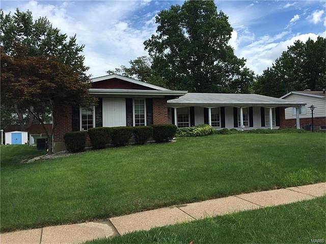 1st image of 2280 Wheatfield Dr