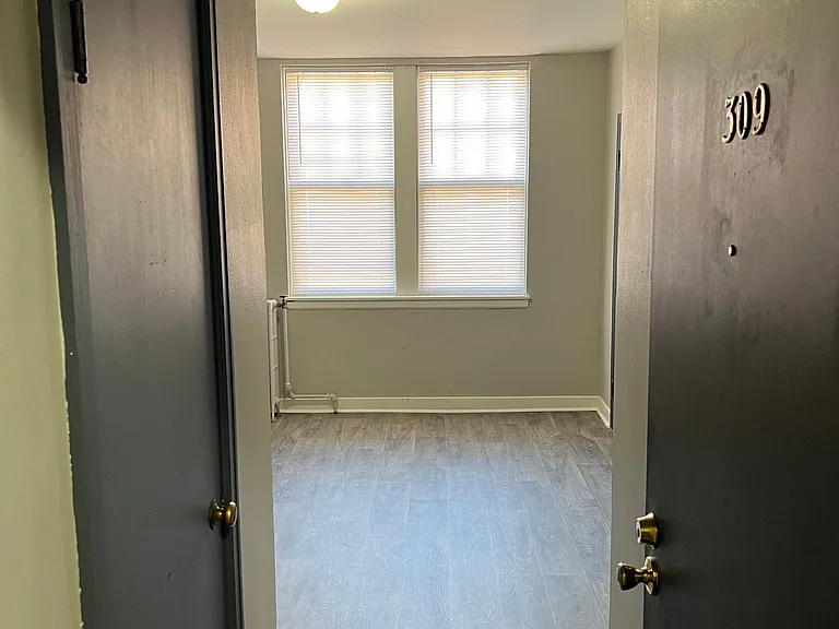 7416 Harwood Ave #309 — Photo 14
