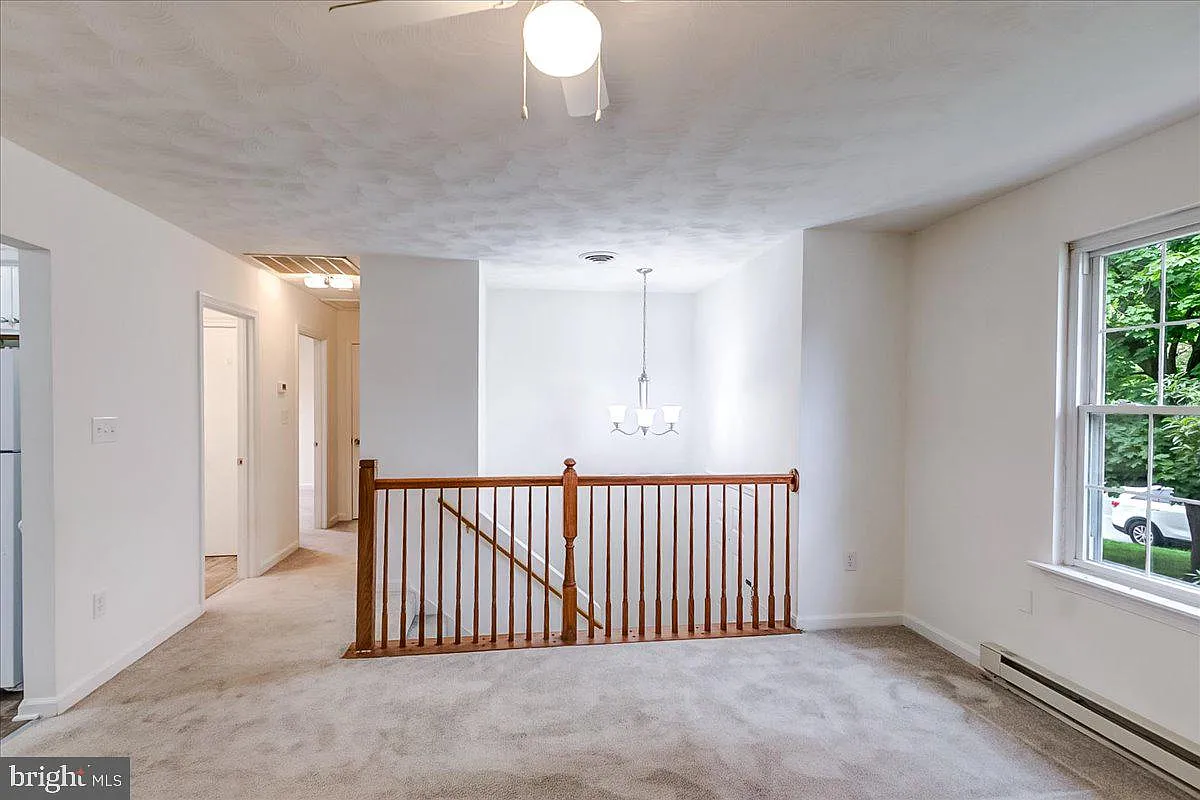 2 bed, 1.5 bath, 1220 sqft, $2,000 — Photo 4