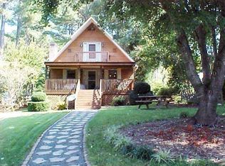 554 Fairway Shores Rd, Mount Gilead, NC 27306