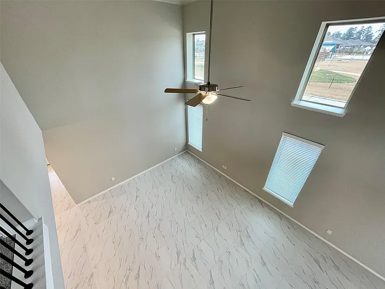 553 Sand Branch Dr — Photo 31