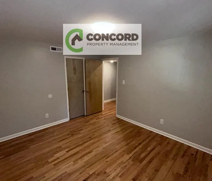 1103 Yanceyville St #C — Photo 10