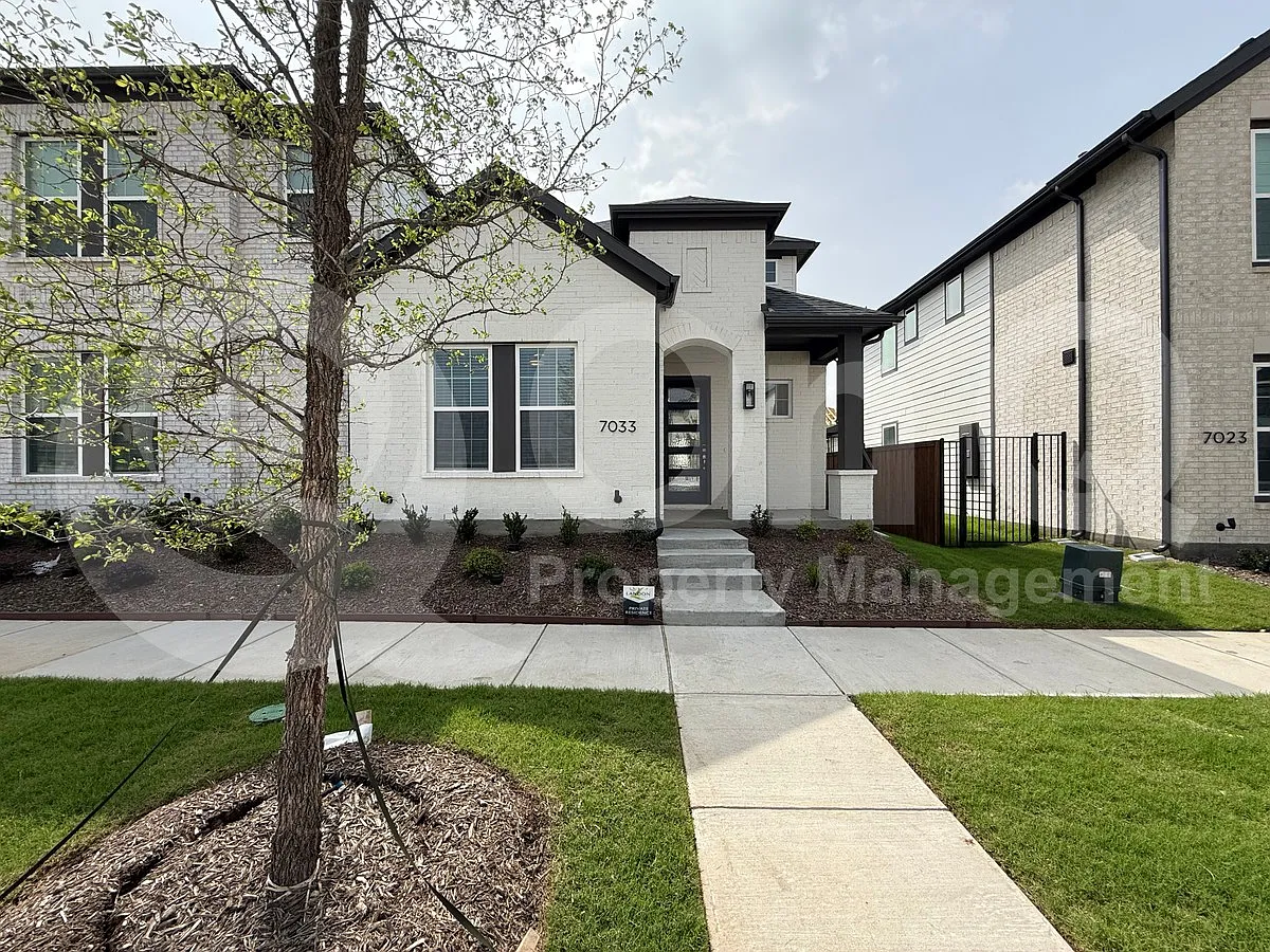 Building Photo - 7033 Lathrop Ln