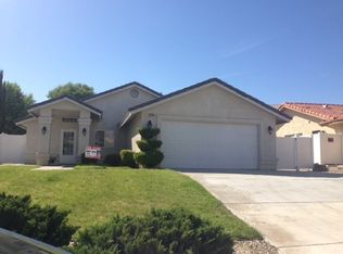 17915 Vista Point Dr, Victorville, CA 92395