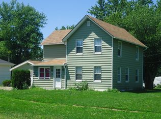 1803 14th St, Viola, IL 61486
