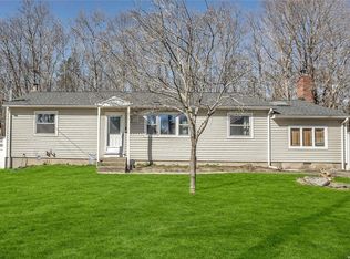 64 Cheemaun Trl, Ridge, NY 11961