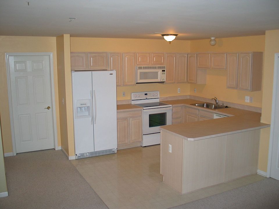 1478 Crimson Way, Walled Lake, MI 48390 Zillow