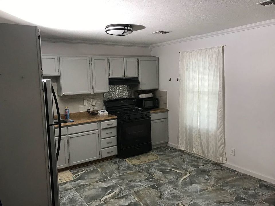 1st image of 925 Hancock St #1