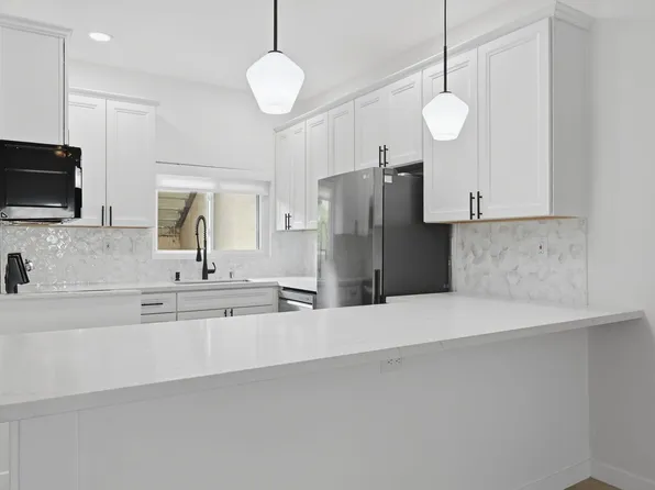 2872 Andover Ave, Carlsbad, CA 92010