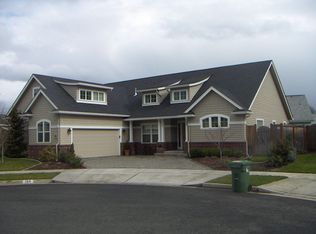 164 Springwood Dr, Eugene, OR 97404