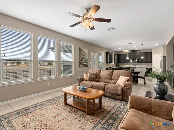 663 Pebble Bnd, New Braunfels, TX 78130