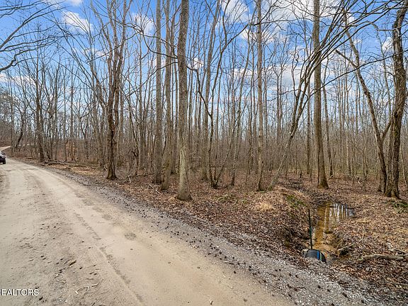 3rd image of Barbee Cemetery Rd