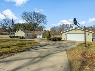 13229 Anderson Rd, Granger, IN 46530