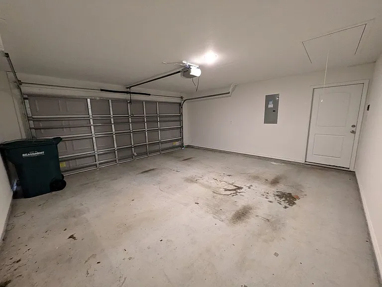 610 Craig St — Photo 22
