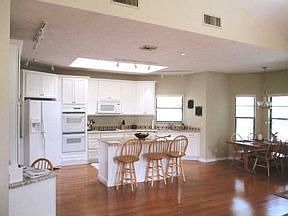 3rd image of 1040 31st Ave