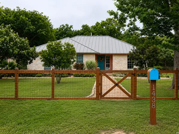 1438 Napier Ave, San Antonio, TX 78214